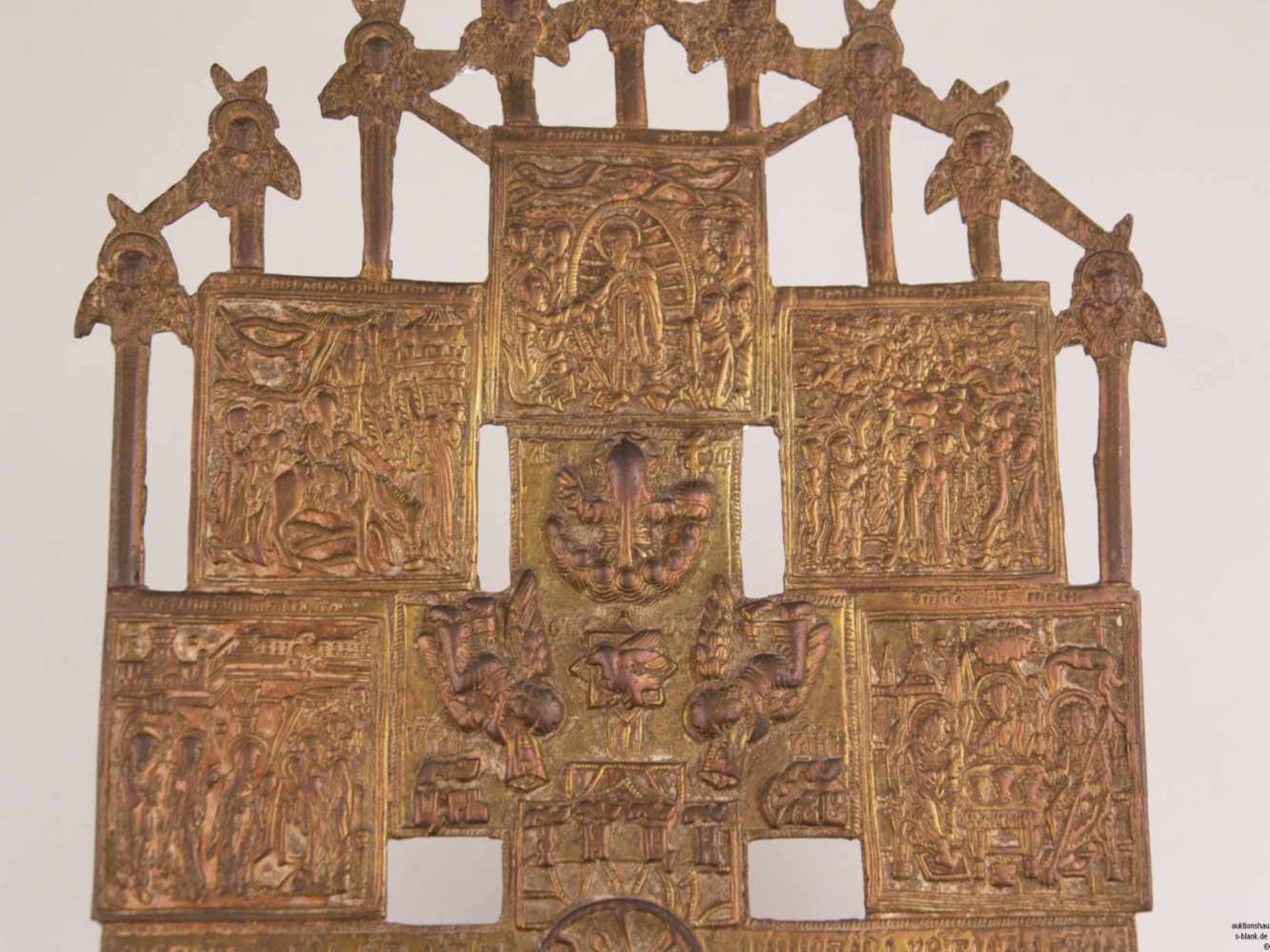Russisch-Orthodoxes Hauskreuz - Russland, 19.Jh., Bronze, reliefiert gegossen, mittig Korpus Christi - Bild 3 aus 9