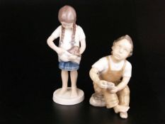 Zwei Kinderfiguren - Bing & Gröndal, Kopenhagen, 1x Mädchen mit Katze, grüner und blaue