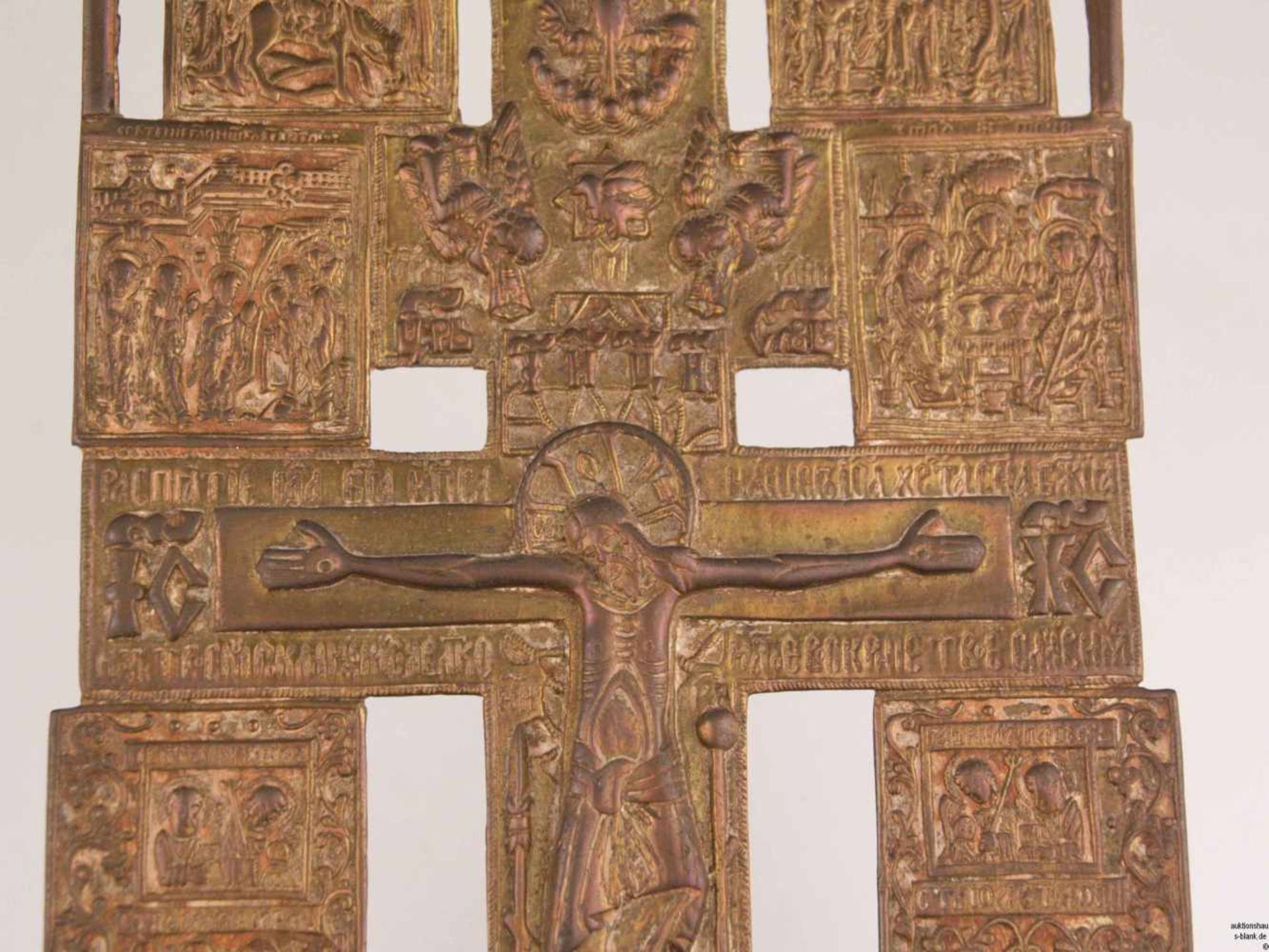Russisch-Orthodoxes Hauskreuz - Russland, 19.Jh., Bronze, reliefiert gegossen, mittig Korpus Christi - Bild 4 aus 9