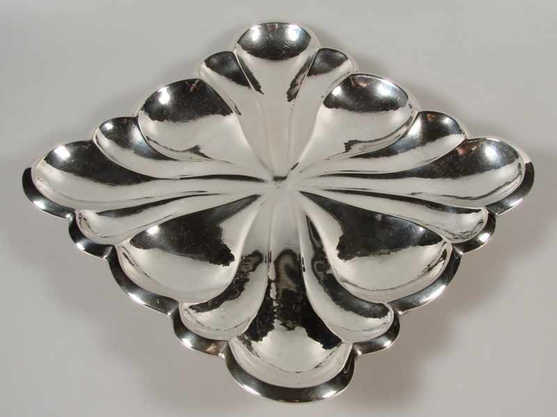 Art-Déco Silberschale - Ungarn, um 1930, 800er Silber, Dianakopfpunze 3 / HE / B gepunzt,