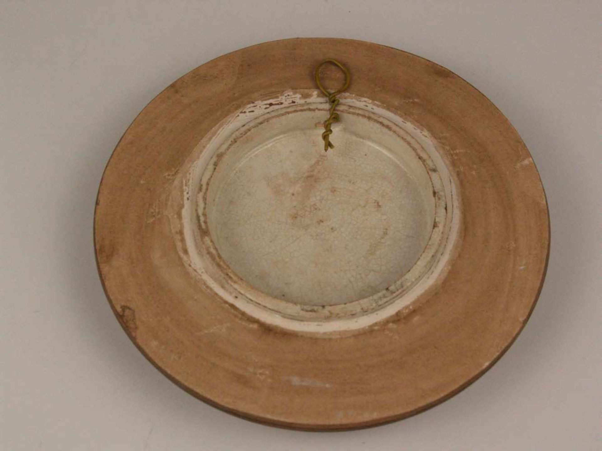 Viktorianischer Keramikdeckel - England 19.Jh., leicht gewölbter Gefäßdeckel mit farbiger - Bild 4 aus 4