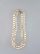 Perlenkette - cremesilberfarbene, runde Zuchtperlen mit feinem Lüster, Dm.ca.7mm, Kugelverschluss