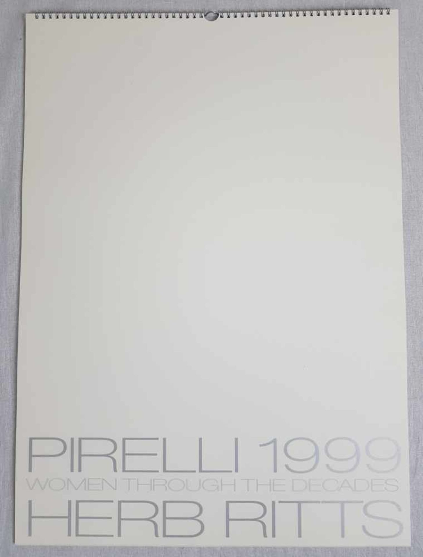 Pirelli-Kalender 1999 - "Women through the Decades", Aufnahmen von Herb Ritts, mit Chandra North, - Bild 2 aus 3