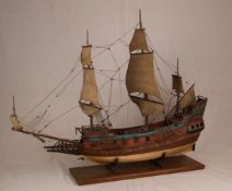 Schiffsmodell - "La Couronne", Holz, partiell bemalt, detailreiche Handarbeit nach Bauplan, Italien,