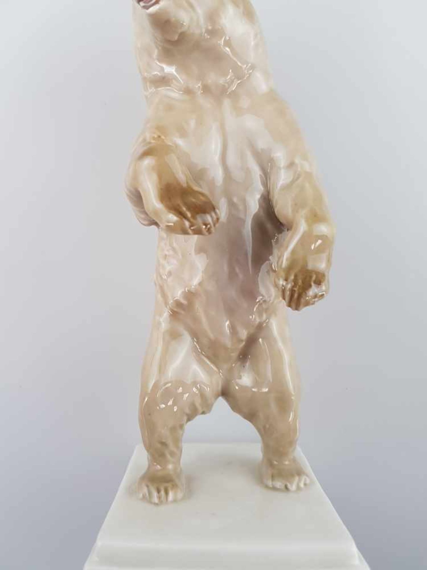 Porzellanfigur "Bär, aufrecht stehend" - Meissen Schwertermarke, Pfeiferzeit 1924-1934, Entwurf ( - Bild 3 aus 8