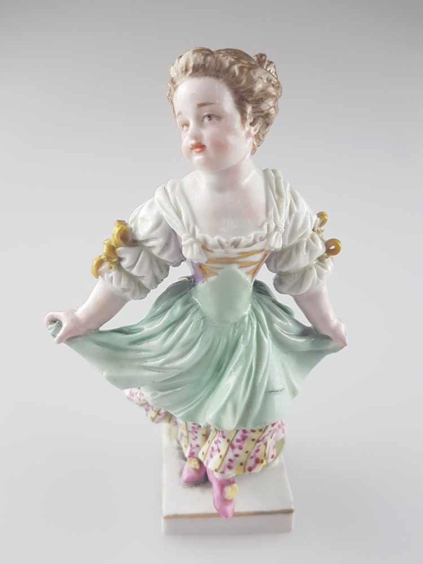 Porzellanfigur Meissen - blaue Schwertermarke mit Marcolinistern, um 1800, Marke stark berieben,