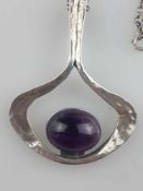 Design-Anhänger an Kette - Silber 800 mit Amethystcabochon, Anhängergewicht ca.31g, Stein mit