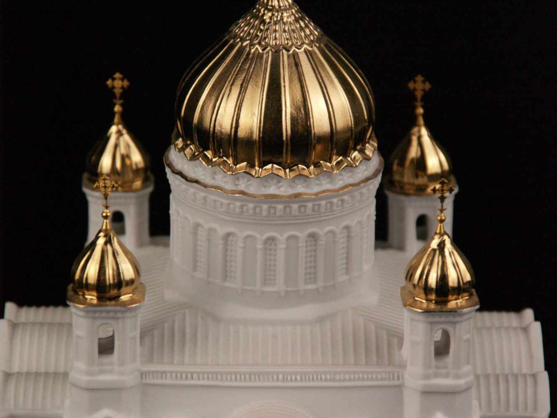 Christ-Erlöser-Kathedrale/Moskau - Hoechst,20.Jh.,detailgetreue Nachbildung aus Biskuitporzellan mit - Bild 3 aus 6