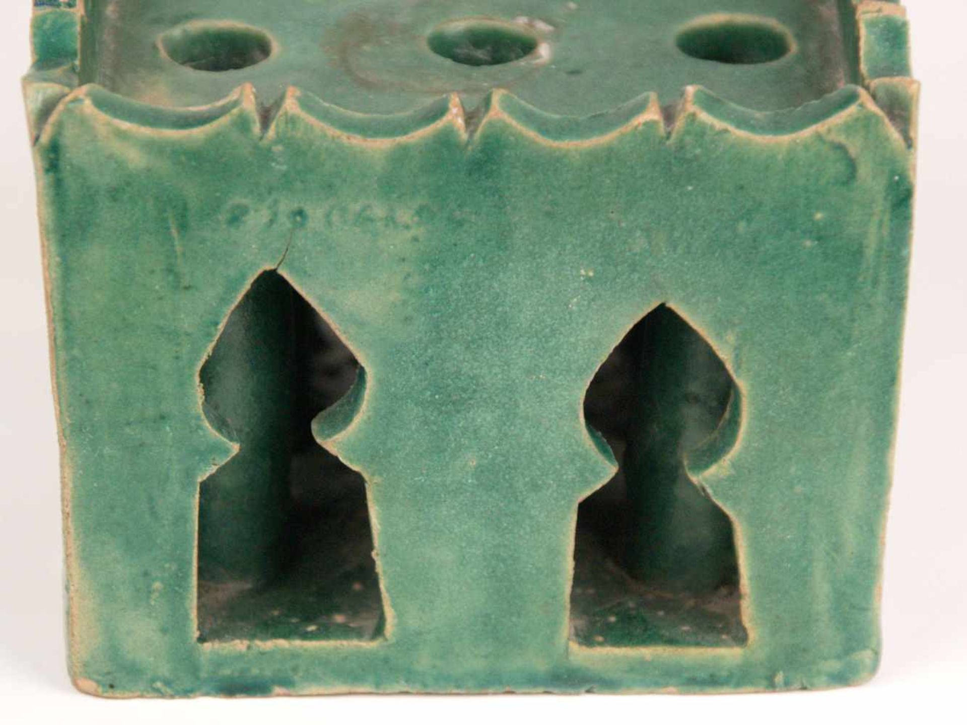 Steckvase - Marokko, Berber-Keramik, grüner Scherben, rechteckiger Korpus, Wandung durchbrochen - Bild 5 aus 7