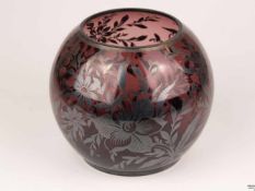 Jugendstil- Vase - Italien, Kugelform, lilafarbenes Glas/Silver Overlay, floraler Dekor, Alters-