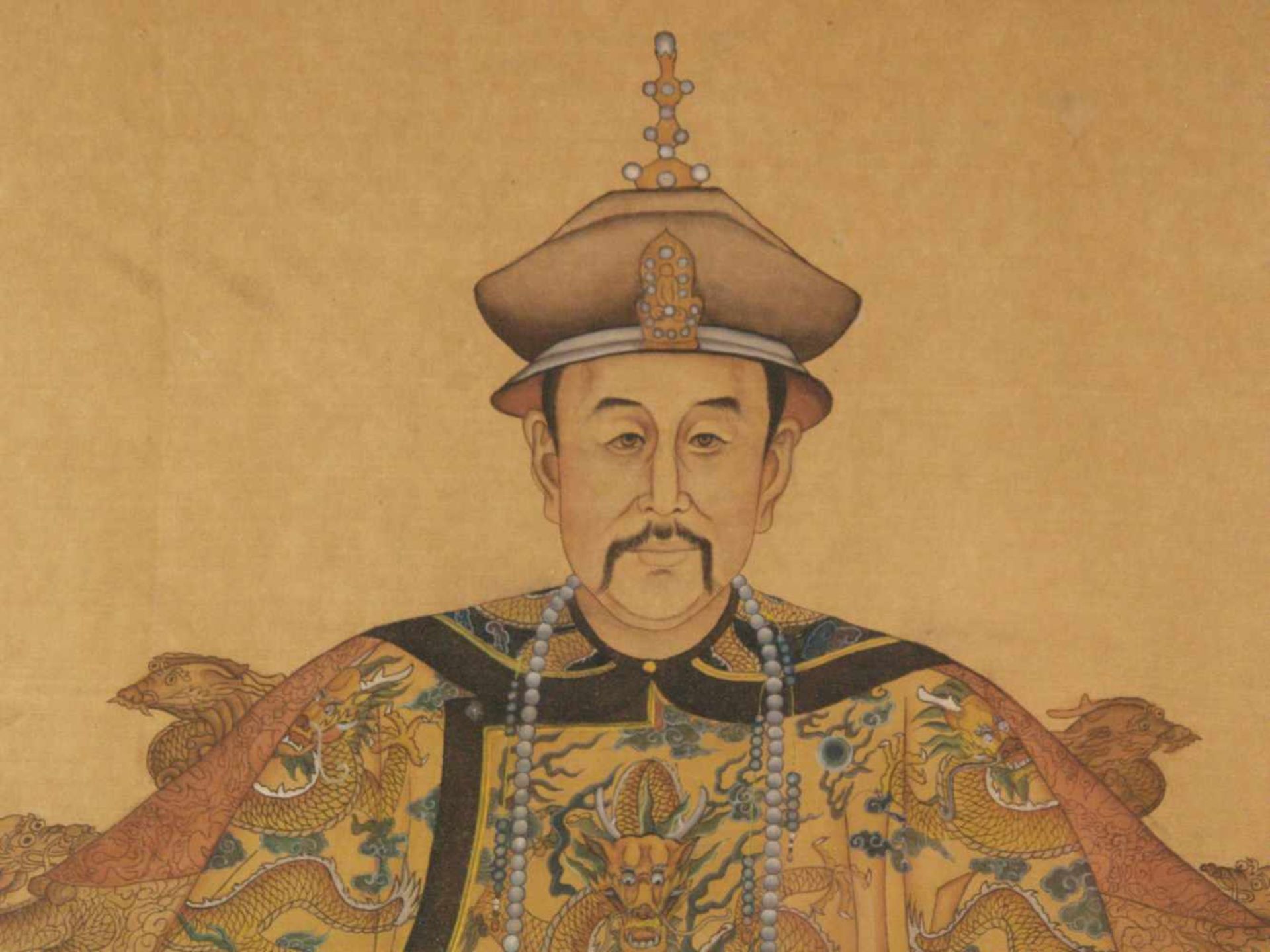 Kaiserliches Porträt/Ahnenbild - Kaiser Yongzheng (1678-1735/Regierungszeit 1723-1735), Farbe auf - Bild 2 aus 4