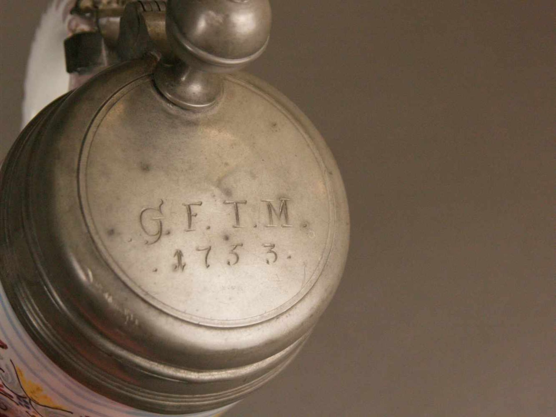 Bierkrug - Walzenkrug mit Zinnmontur, auf dem Deckel bez. 'G.F.T.M.' und datiert '1753', innen - Bild 2 aus 8