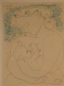 Picasso, Pablo (1881 Malaga - 1973 Mougins) - "Maternité", Farboffsetlithographie in Schwarz,