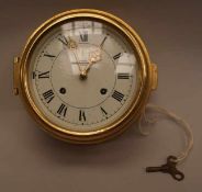 Schiffschronometer - Messinggehäuse, Wempe Chronometer Werke Hamburg, Emailziffernblatt,Geh- und