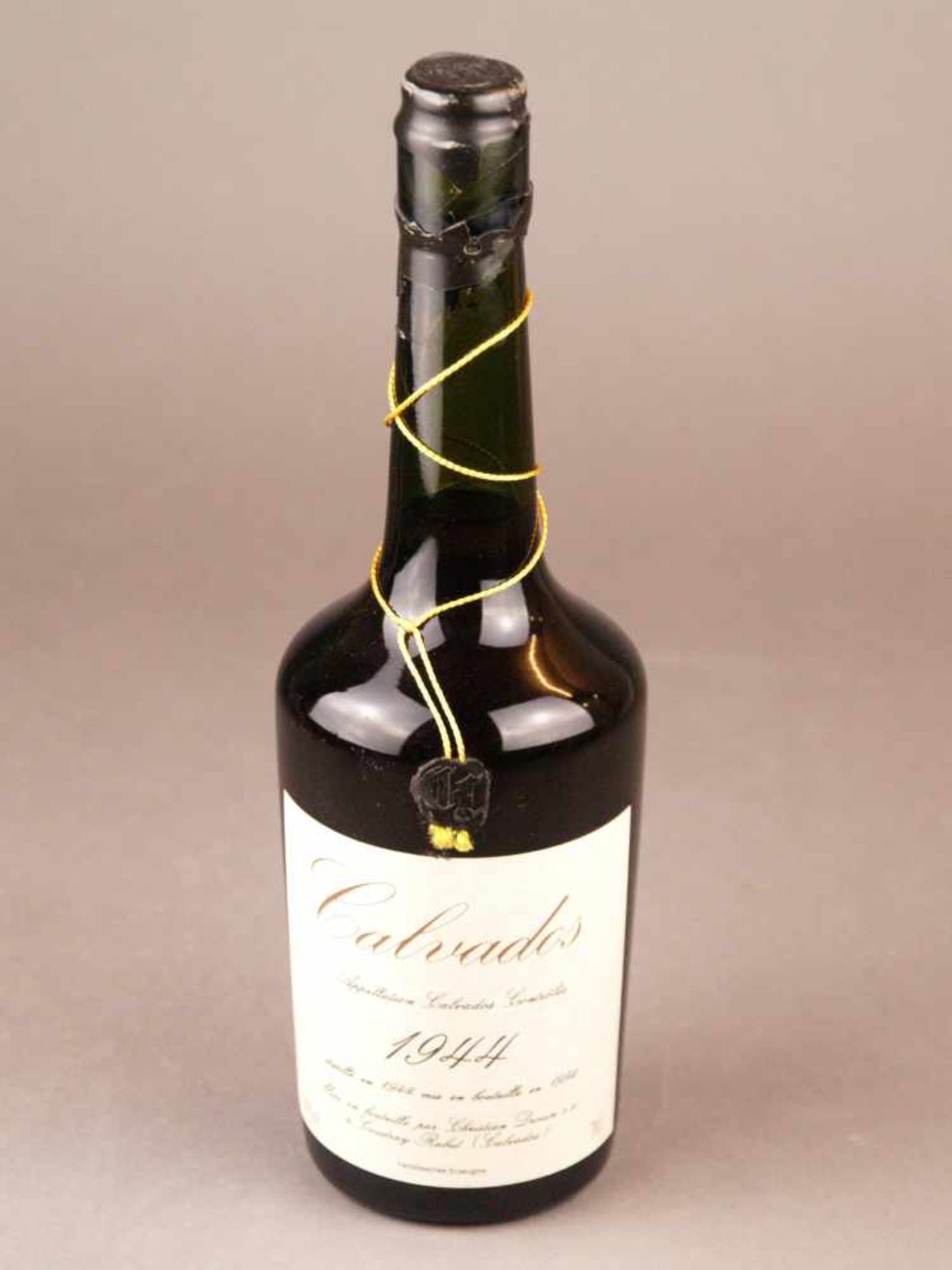 Calvados - Christian Drouin, 1944 (abgefüllt 1994), französisch, ca. 70cl, unverkostet, Füllstand