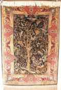Seidenteppich - Seide auf Baumwolle, 'Lebensbaum'-Motiv mit Paradiesvögeln und Wildtierfiguren,