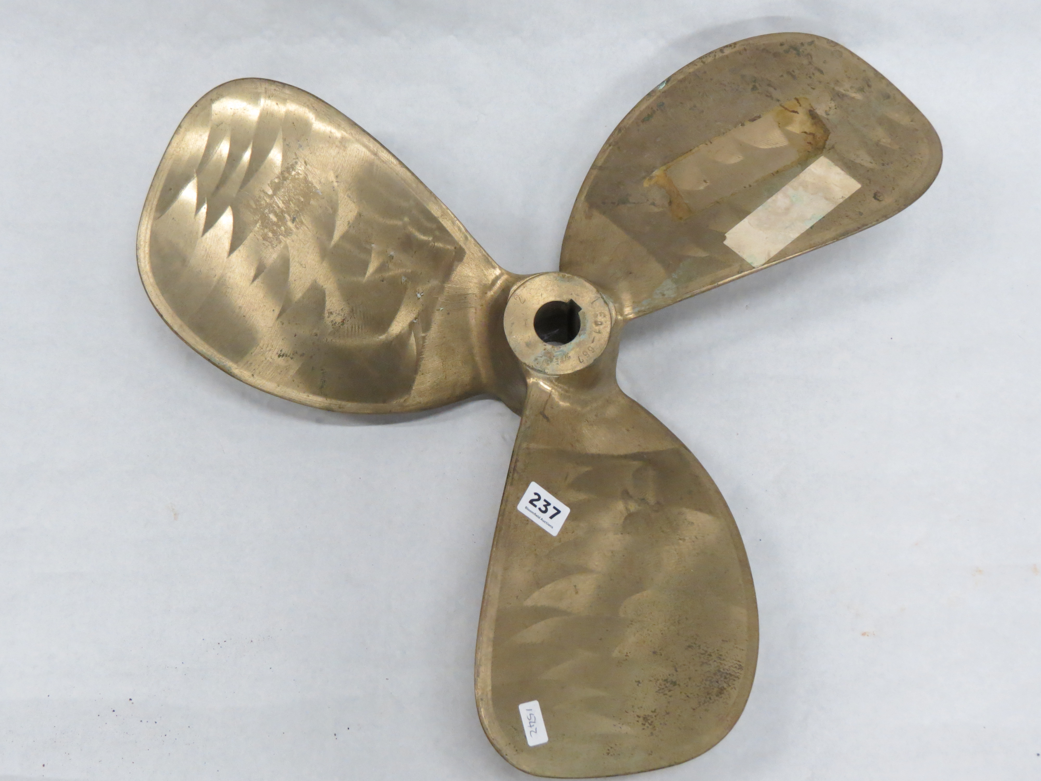 LARGE ANTIQUE BRASS PROPELLER