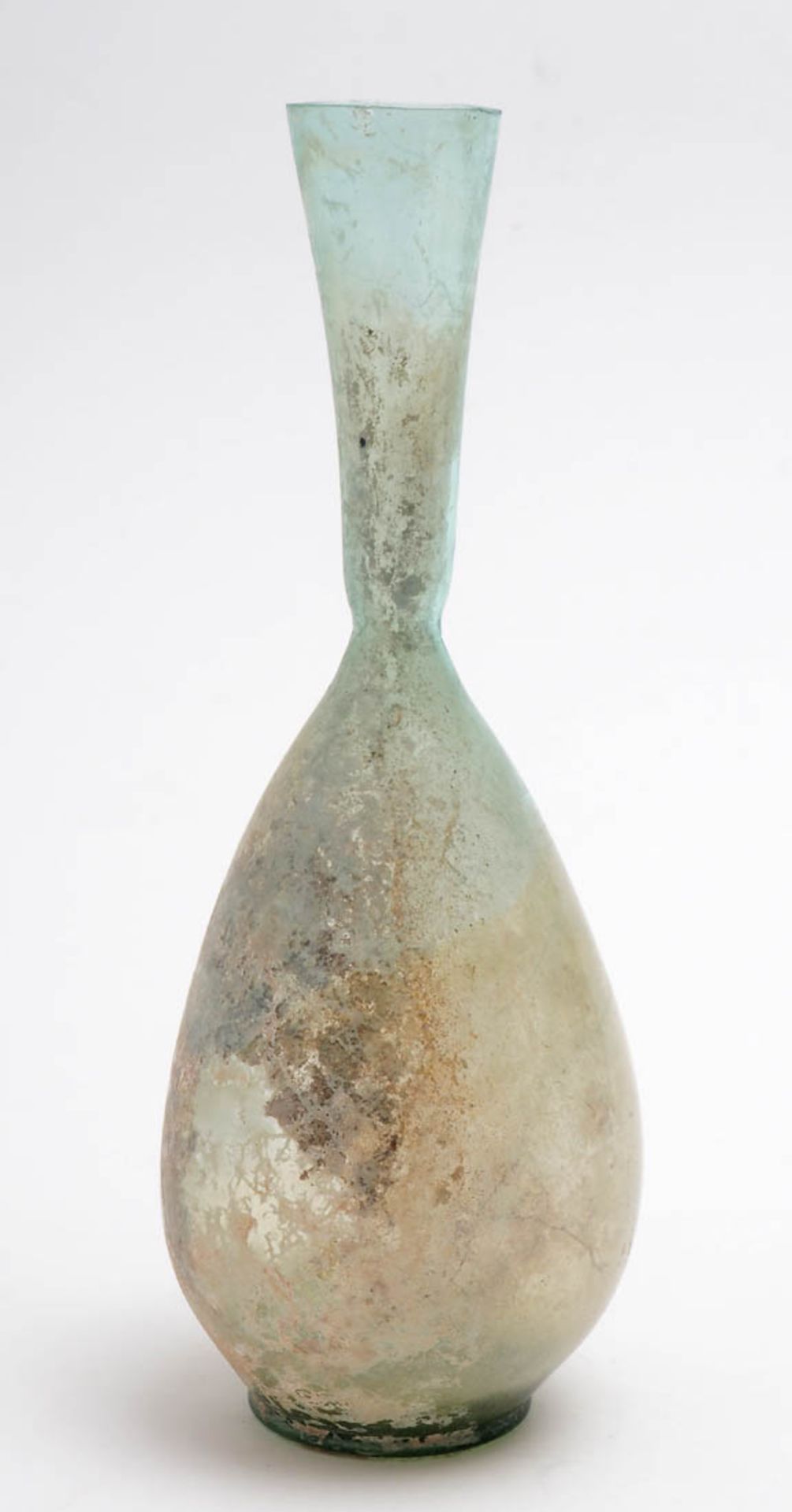 Römische Glasvase, Kaiserzeit Fuß und konischer Hals aus grünlichem Glas. Mit Schliffrand. Intakt.