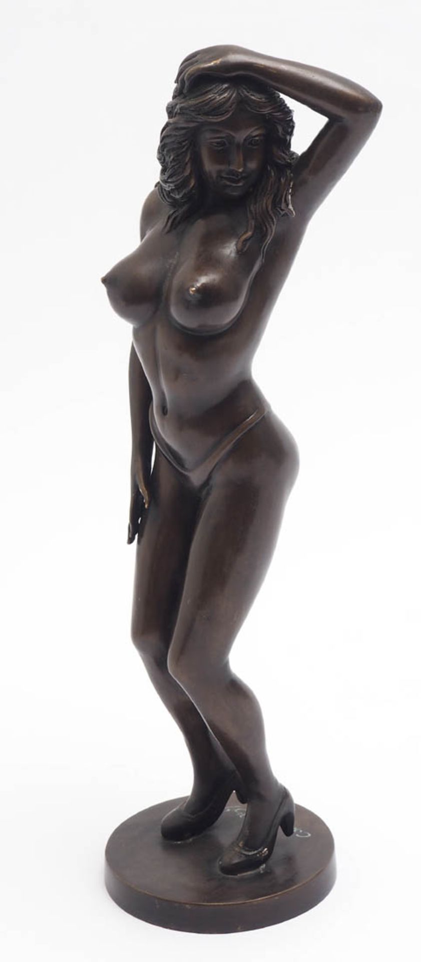 Corsini, 1959 Auf rundem Sockel sparsam bekleideter Frauenakt in bewegter Haltung. Bronze, braun