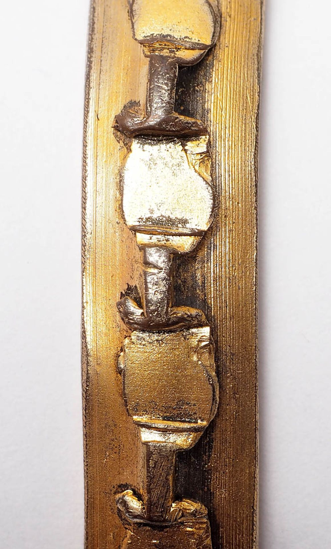 Witwen-Armreif, 1.WK Metall, vergoldet, mit EK und Eichenlaub. Duchm.6,5cm. - Bild 3 aus 4
