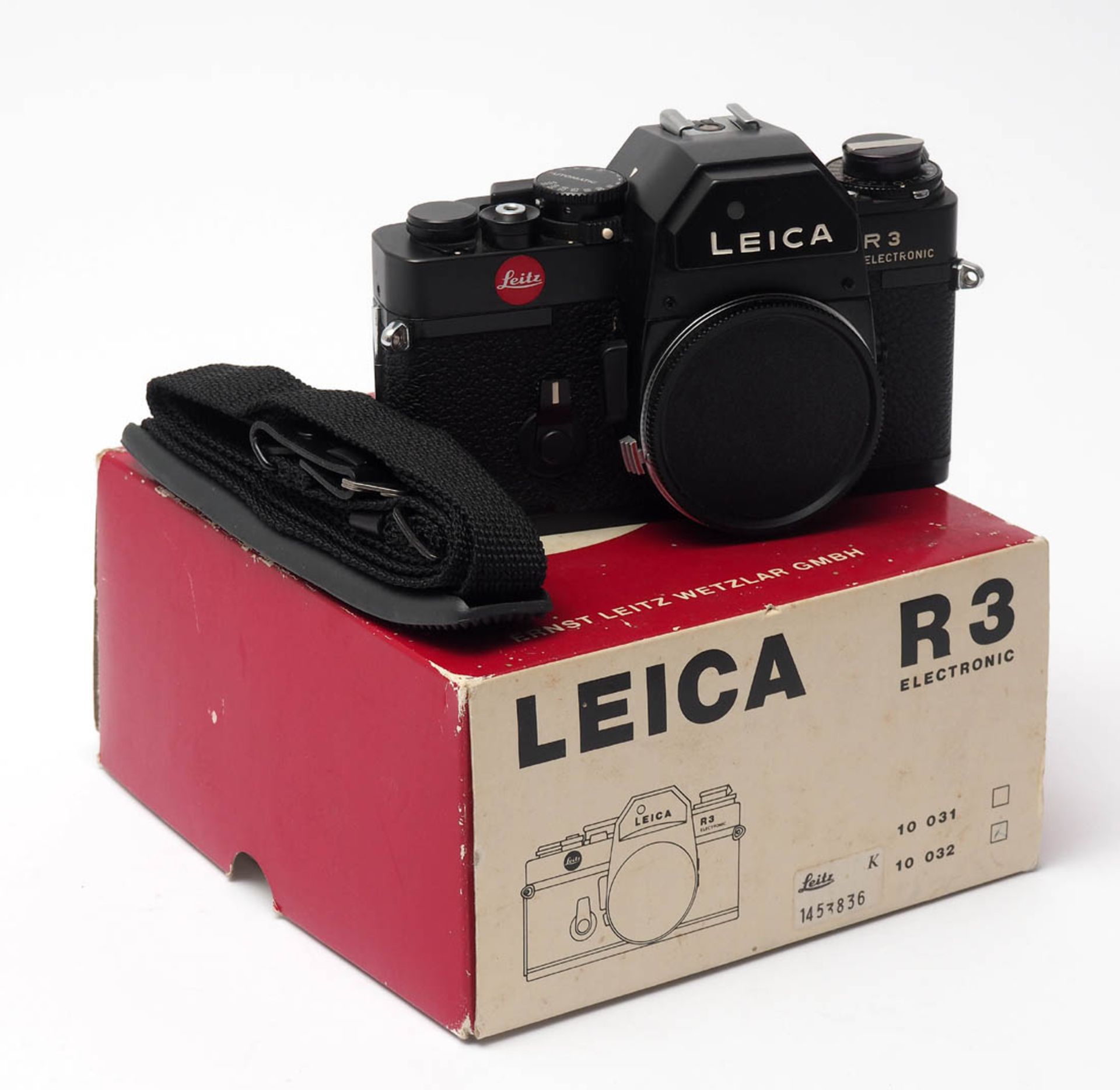 Kamera, Leica R3 electronic Im Originalkarton, mit Tragegurt.