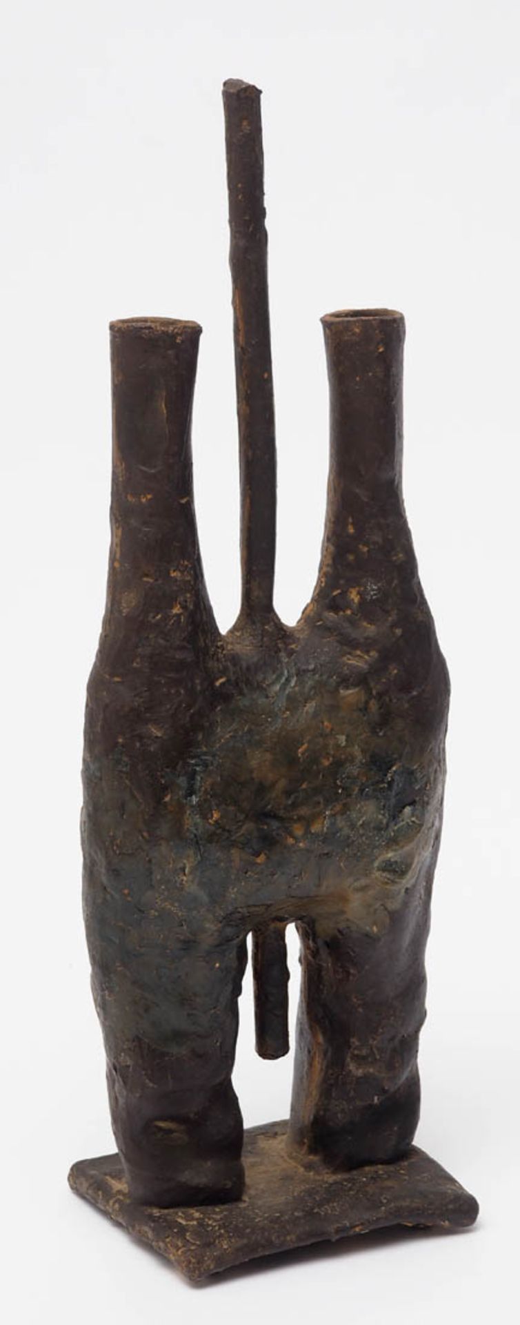 Unbekannter Künstler Abstrakte Komposition auf rechteckigem Sockel. Bronze, braun patiniert. H.
