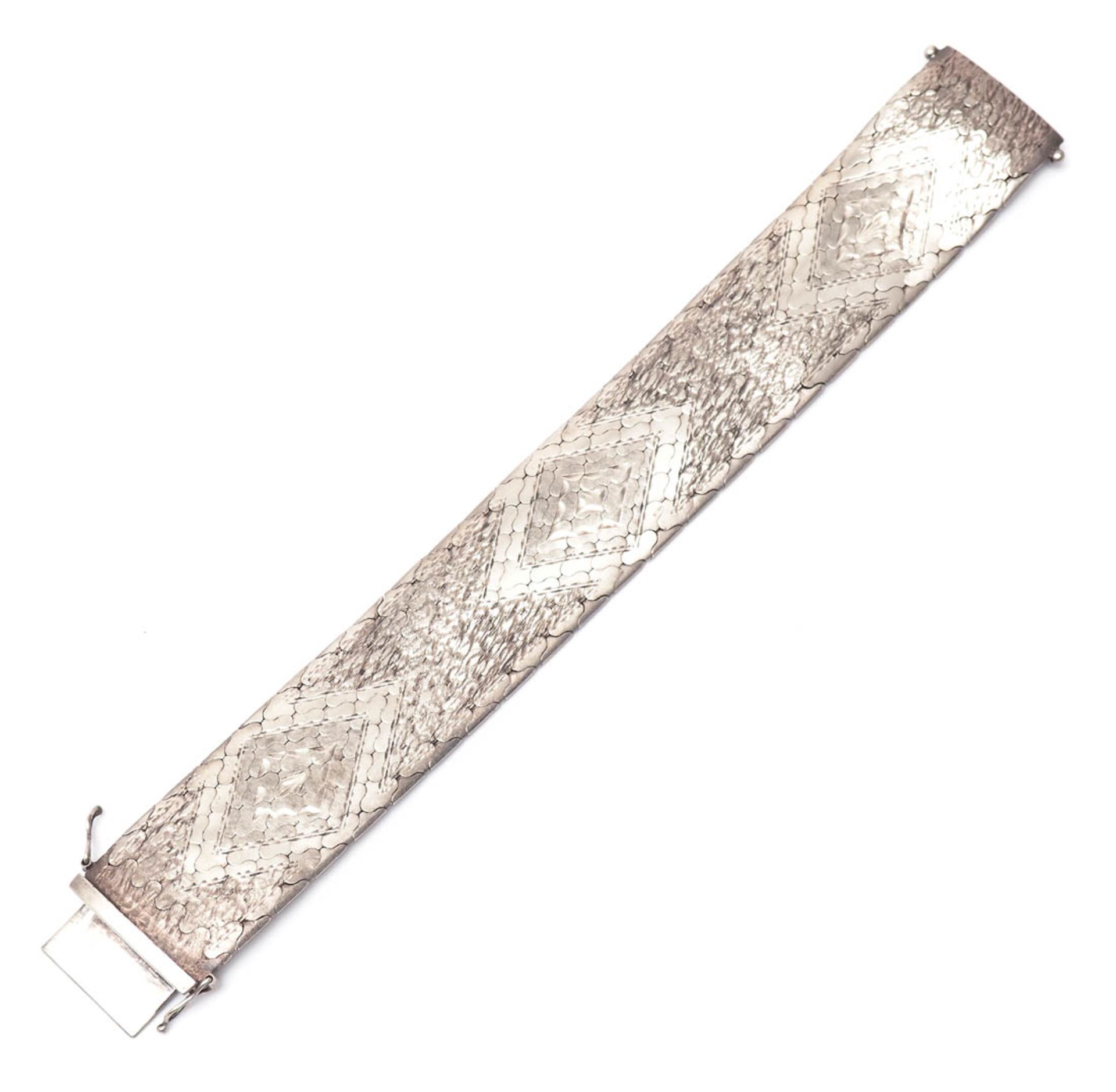 Damenarmband Silber 835. Palmettenförmige, fein mattierte Kettenglieder. L.19cm, Gew. ca. 61,93g. - Bild 3 aus 3