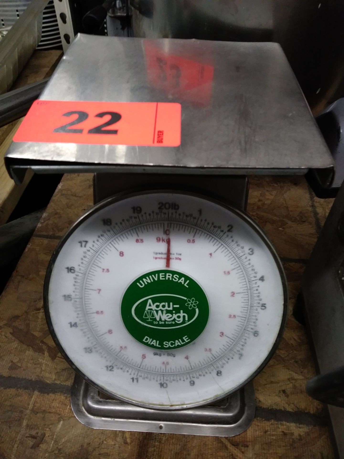 UNIVERSAL ACC-WEIGH DIAL SCALE 20LB