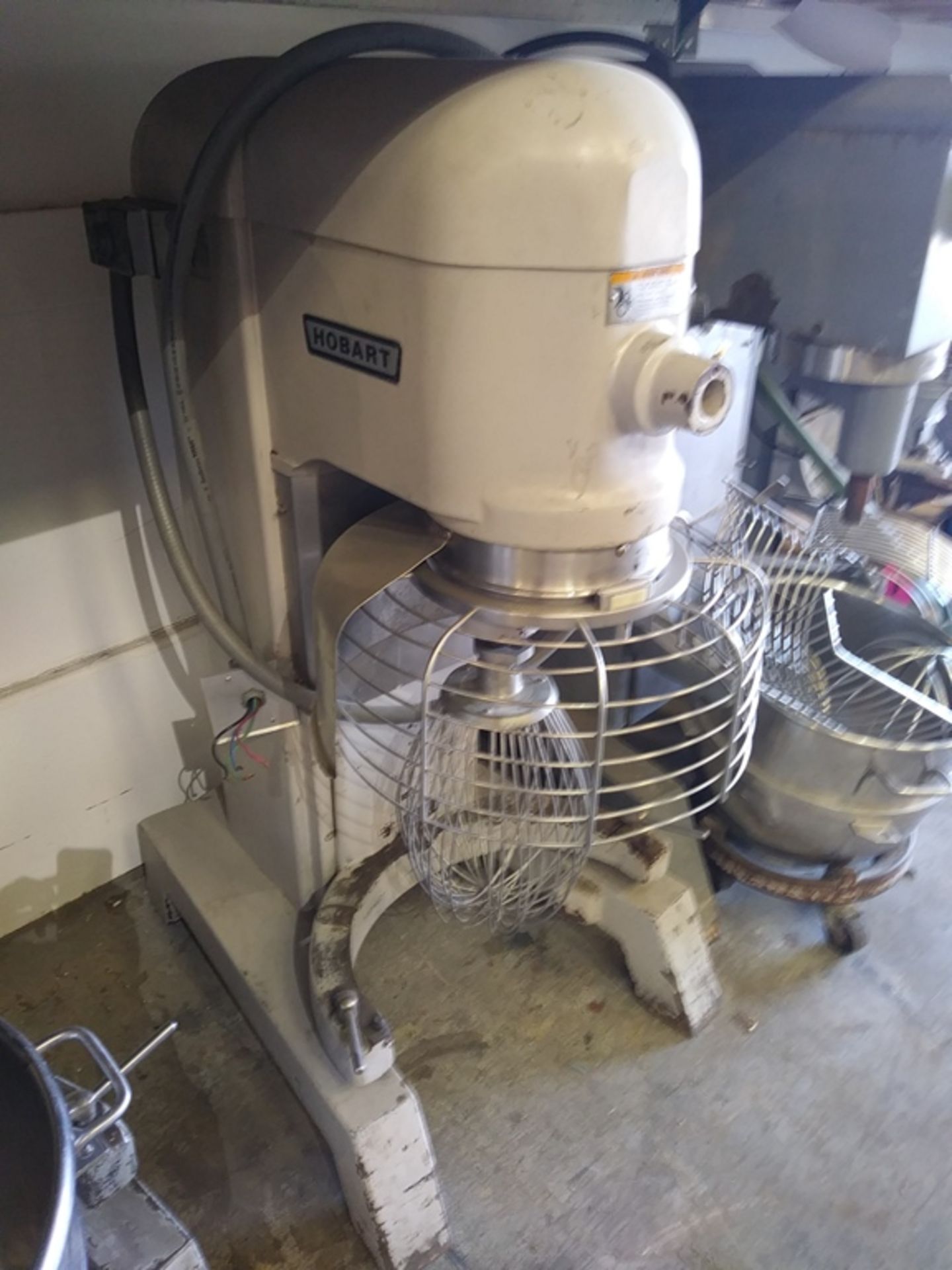 HOBART 60QT COMMERCIAL MIXER W/ ATTACHMENT (H600T) - Image 5 of 7