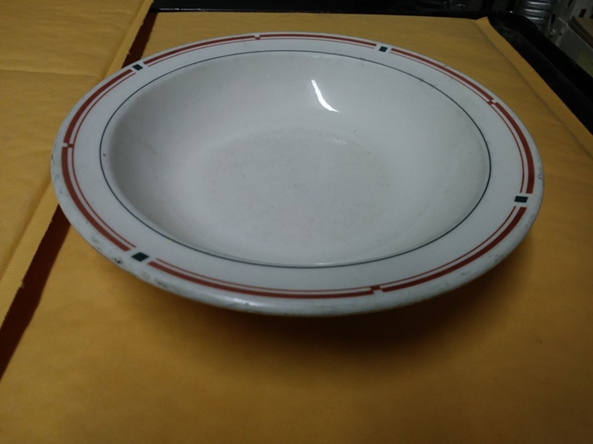 NEW 7.5" BUFFALO (00-3A) 8.5" BOWL (INCLUDES QTY: 125)