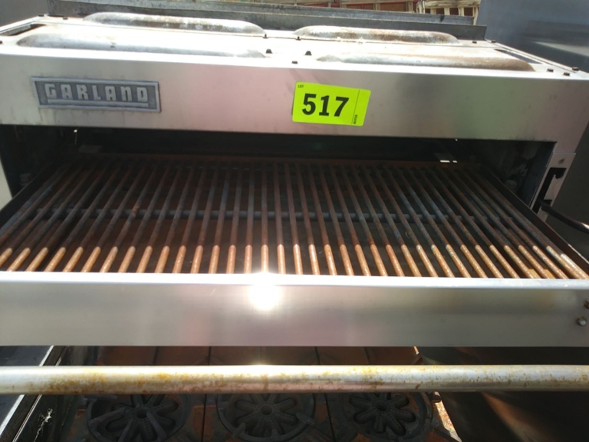 GARLAND 6 BURNER GAS RANGE / OVEN / TOP CHARBROILER - Image 6 of 6