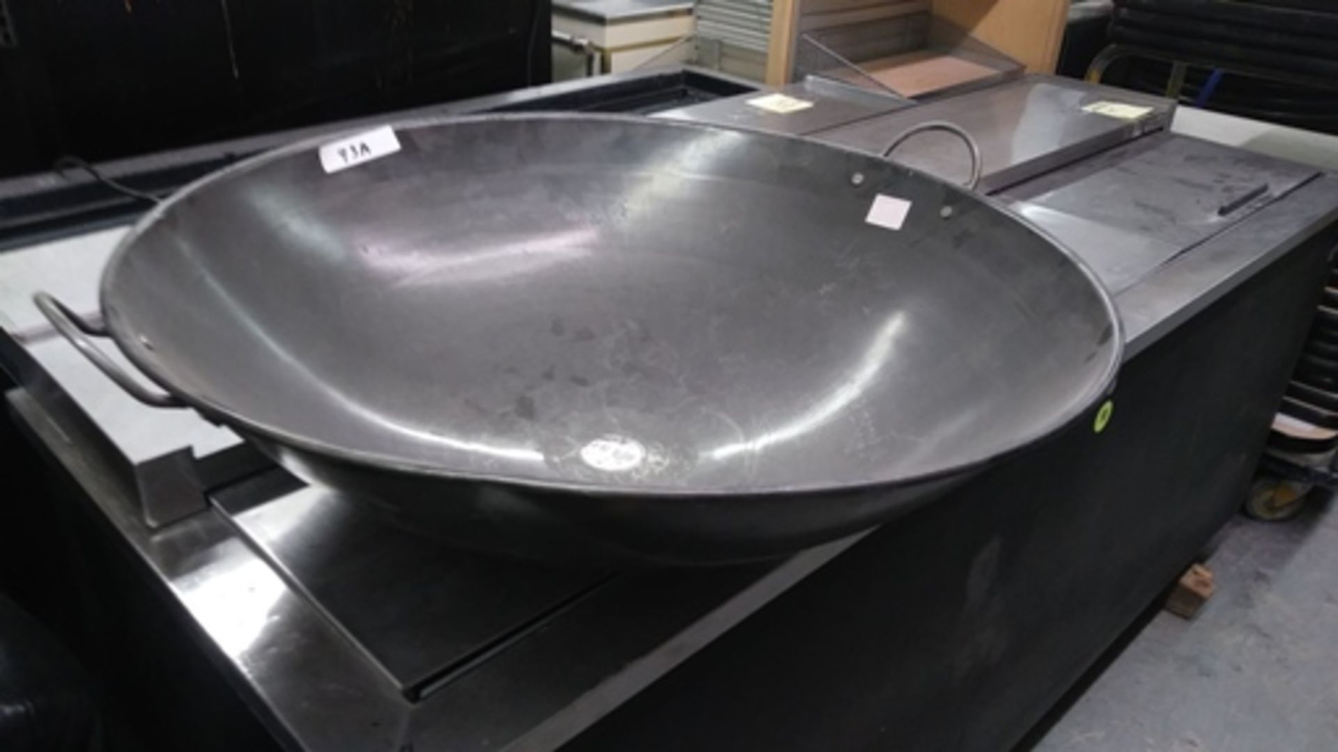 IRON WOK 28.8" - Image 3 of 4