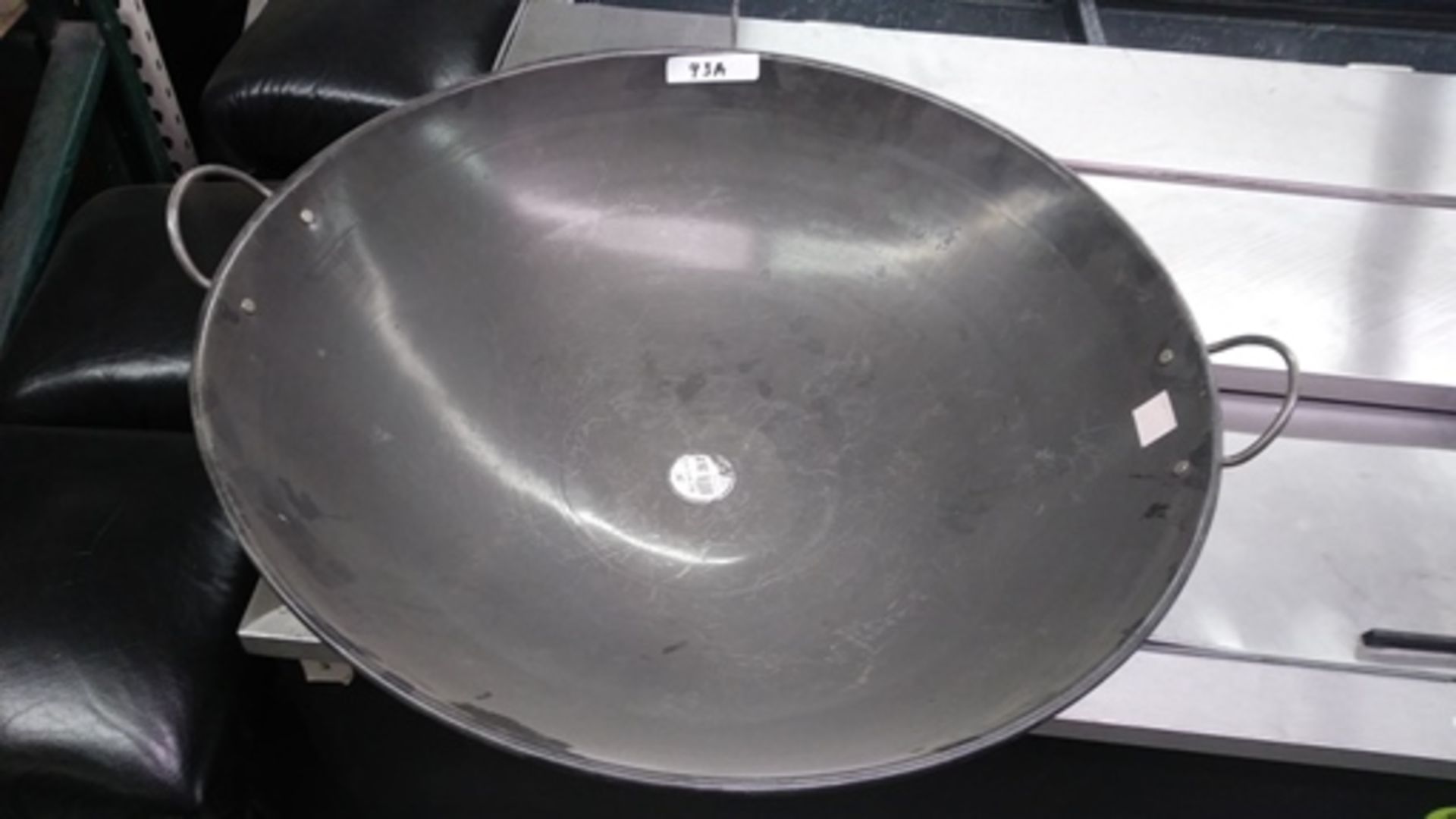 IRON WOK 28.8" - Image 2 of 4