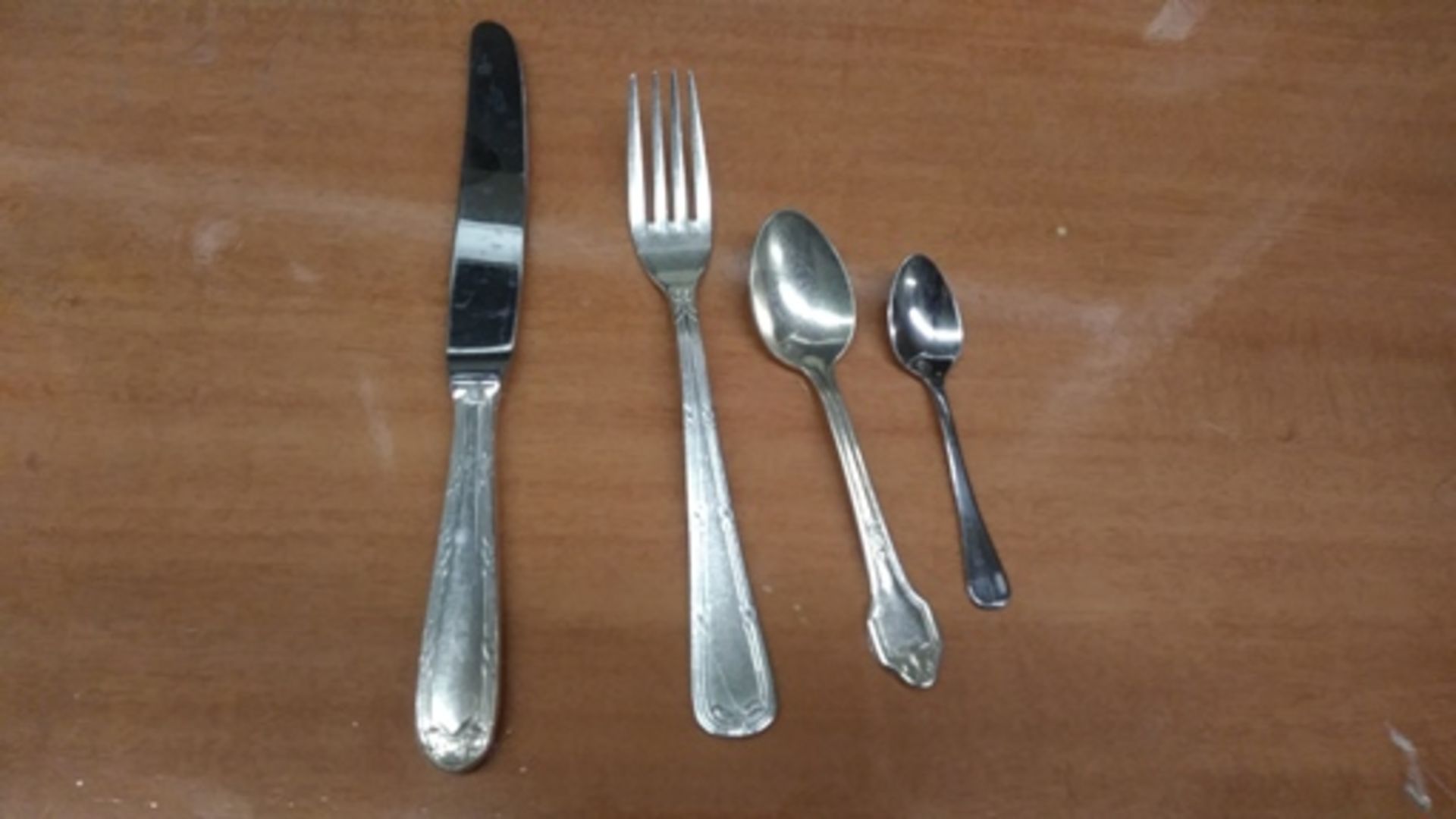 ASSORTED SILVERWARE (INCLUDES 150 IN THIS LOT)