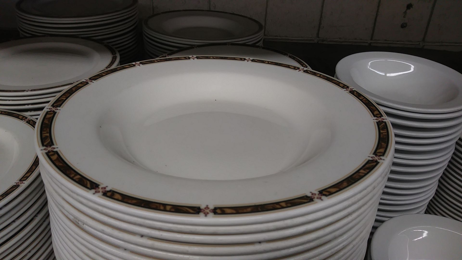 11" STEELITE BOWL (includes QTY 69 in this lot)