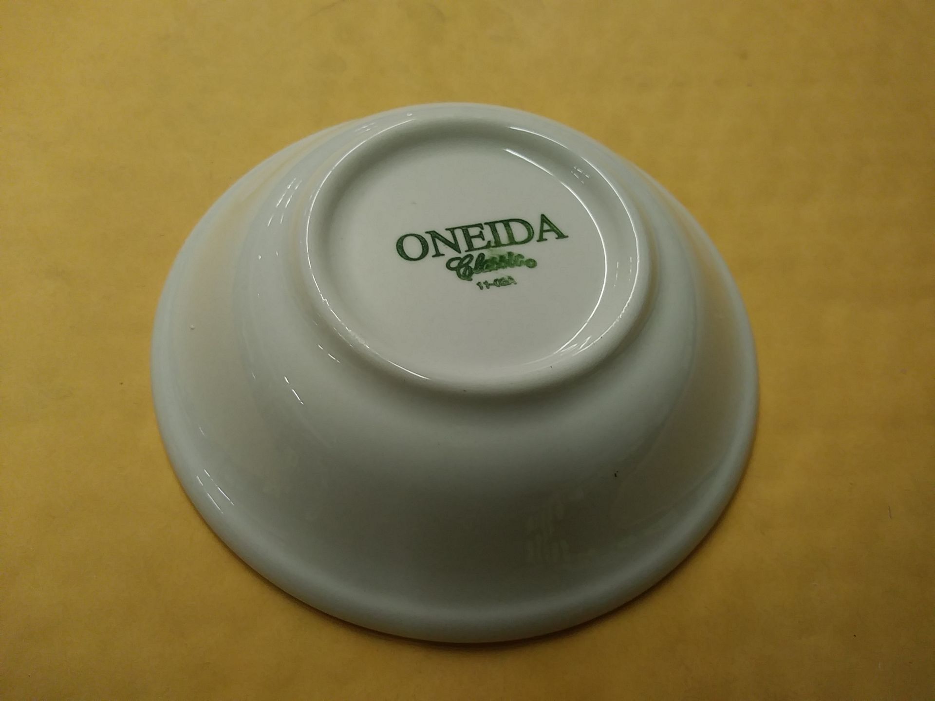 CLASSIC ONEIDA 6.25" BOWL (9610B) (includes QTY 5 in this lot) - Image 3 of 5