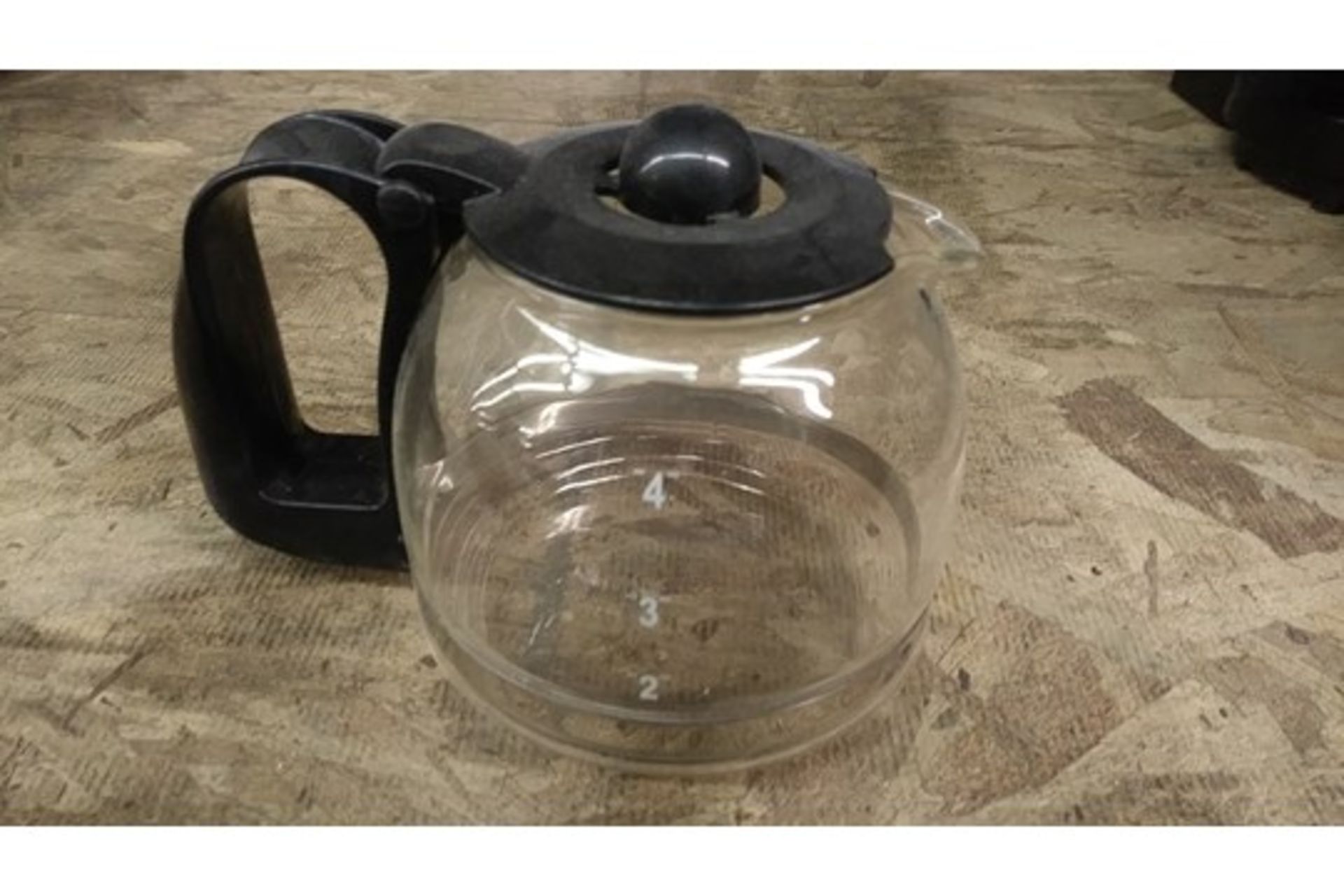 HAMILTON BEACH GLASS 4-CUP CARAFE (88085)  (includes approx QTY 28 in this lot)