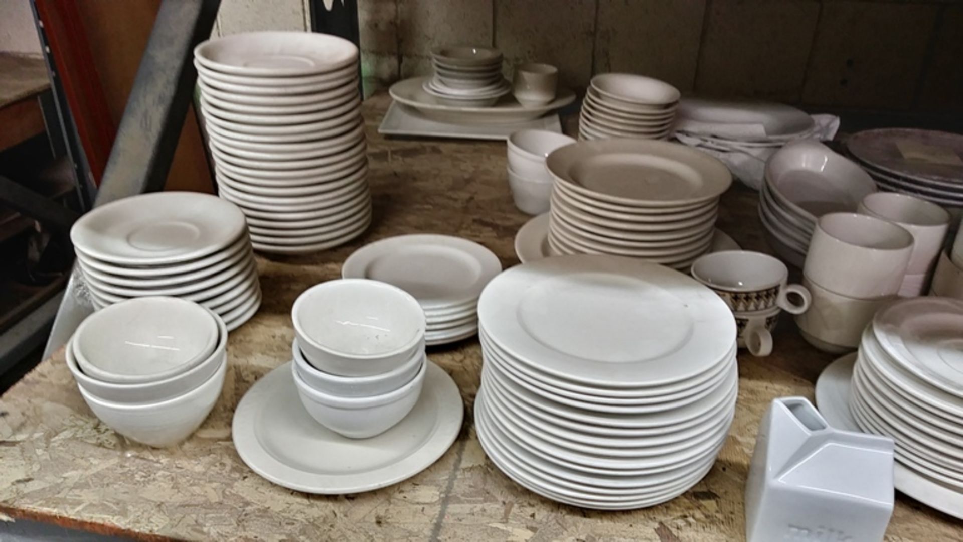 ASSORTED DISHES (INCLUDES APPROX QTY 110)