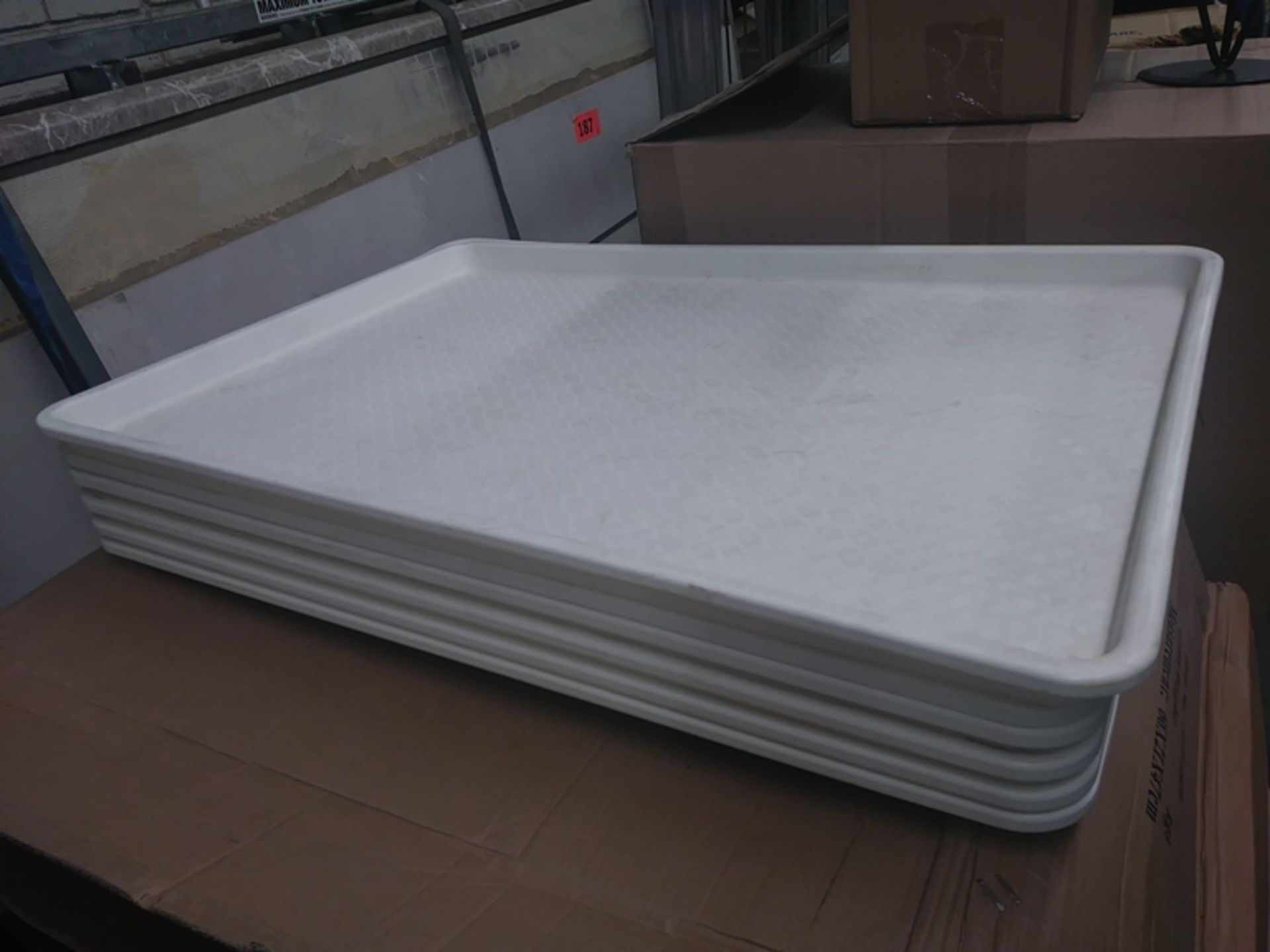 WINCO WHITE PLASTIC TRAYS (25" x 18") (QTY X YOUR BID) - 1 qty = 1 box of 9 trays