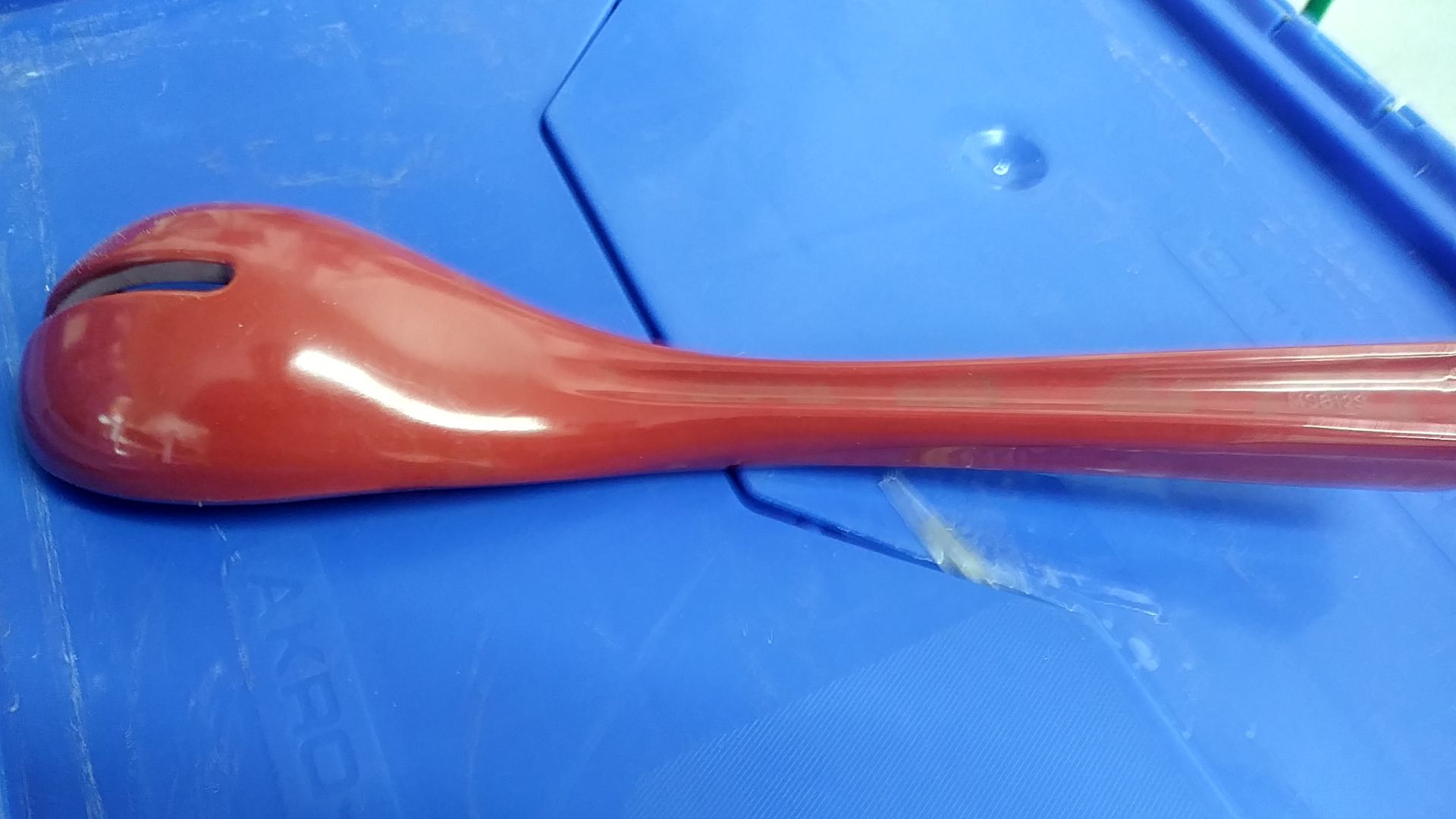 LARGE RED SLOTTED SPOONS (HARD PLASTIC) (APPROX 65 PIECES IN 1 BIN) - Image 2 of 2
