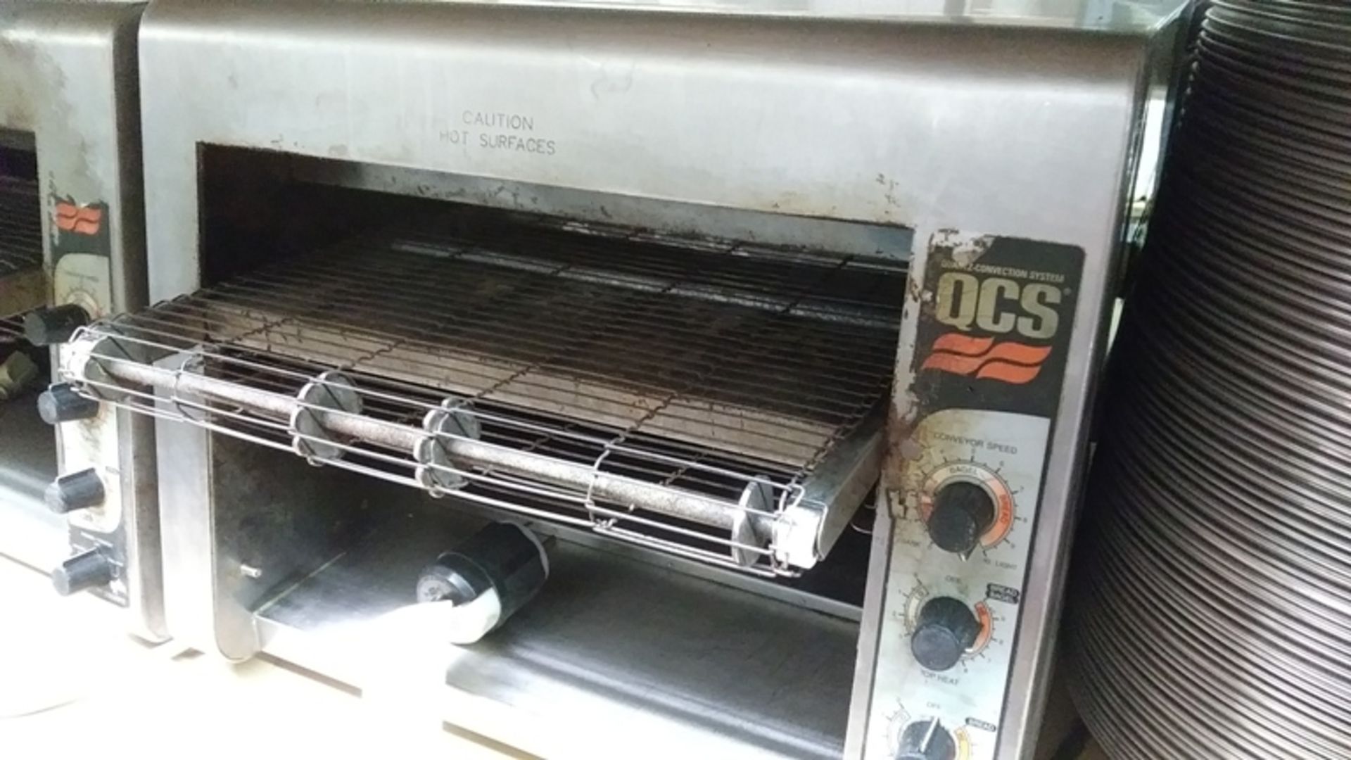 QCS COMMERCIAL TOASTER OVEN - Image 2 of 2