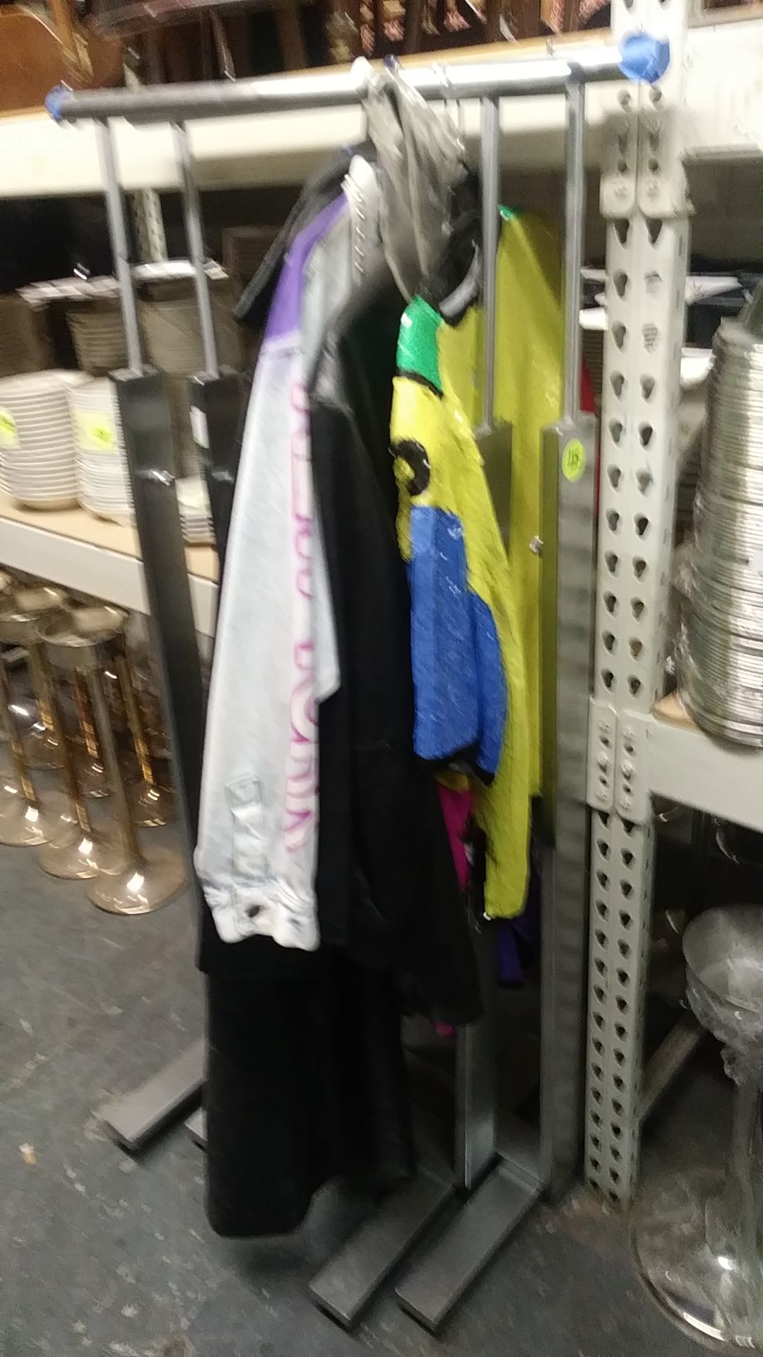 6FT TALL X 2.5 FT WIDE ADJUSTABLE METAL CLOTHING RACK (NO CLOTHING) (QTY X YOUR BID) - Image 2 of 2