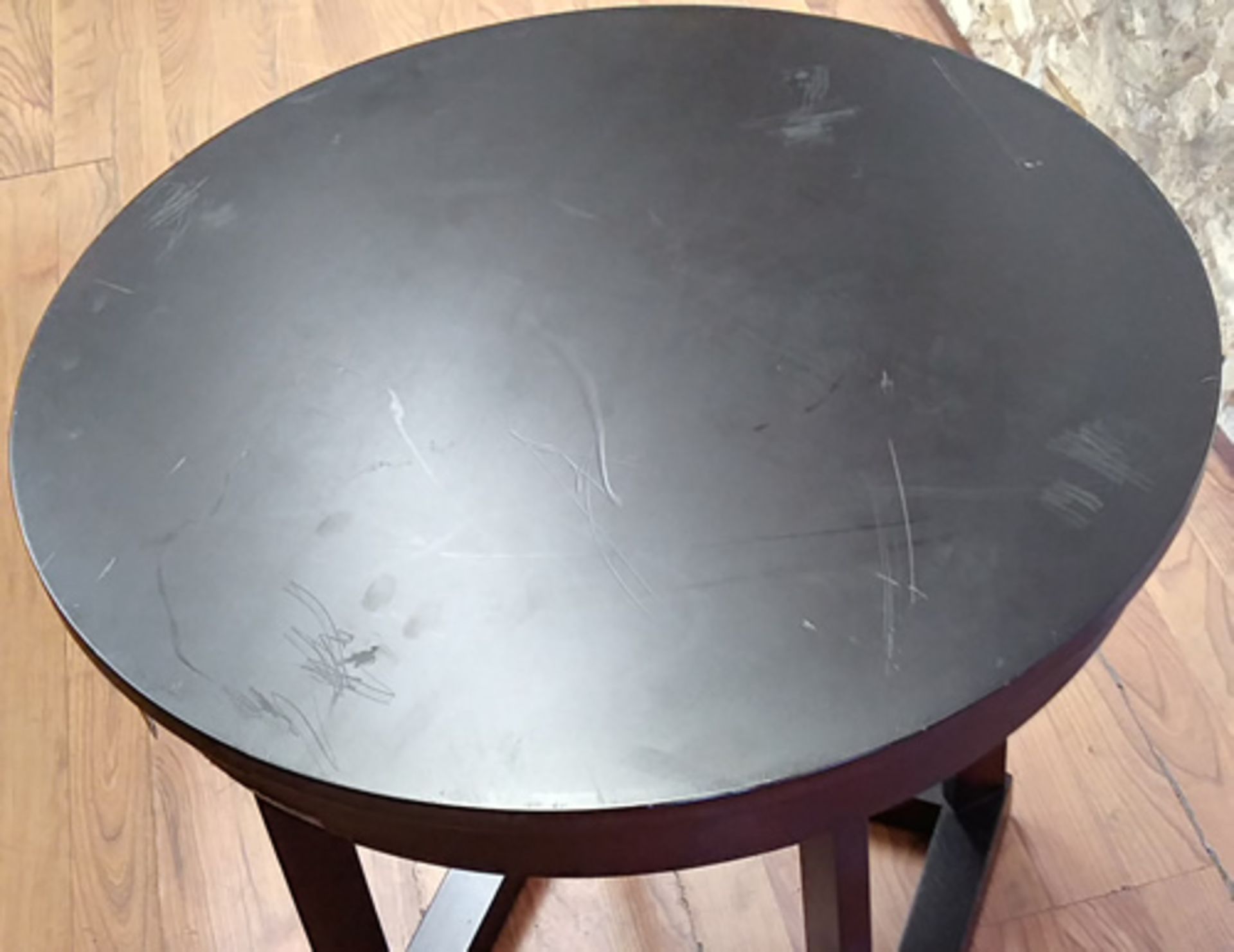 DARK BROWN ROUND SIDE TABLE - Image 3 of 3