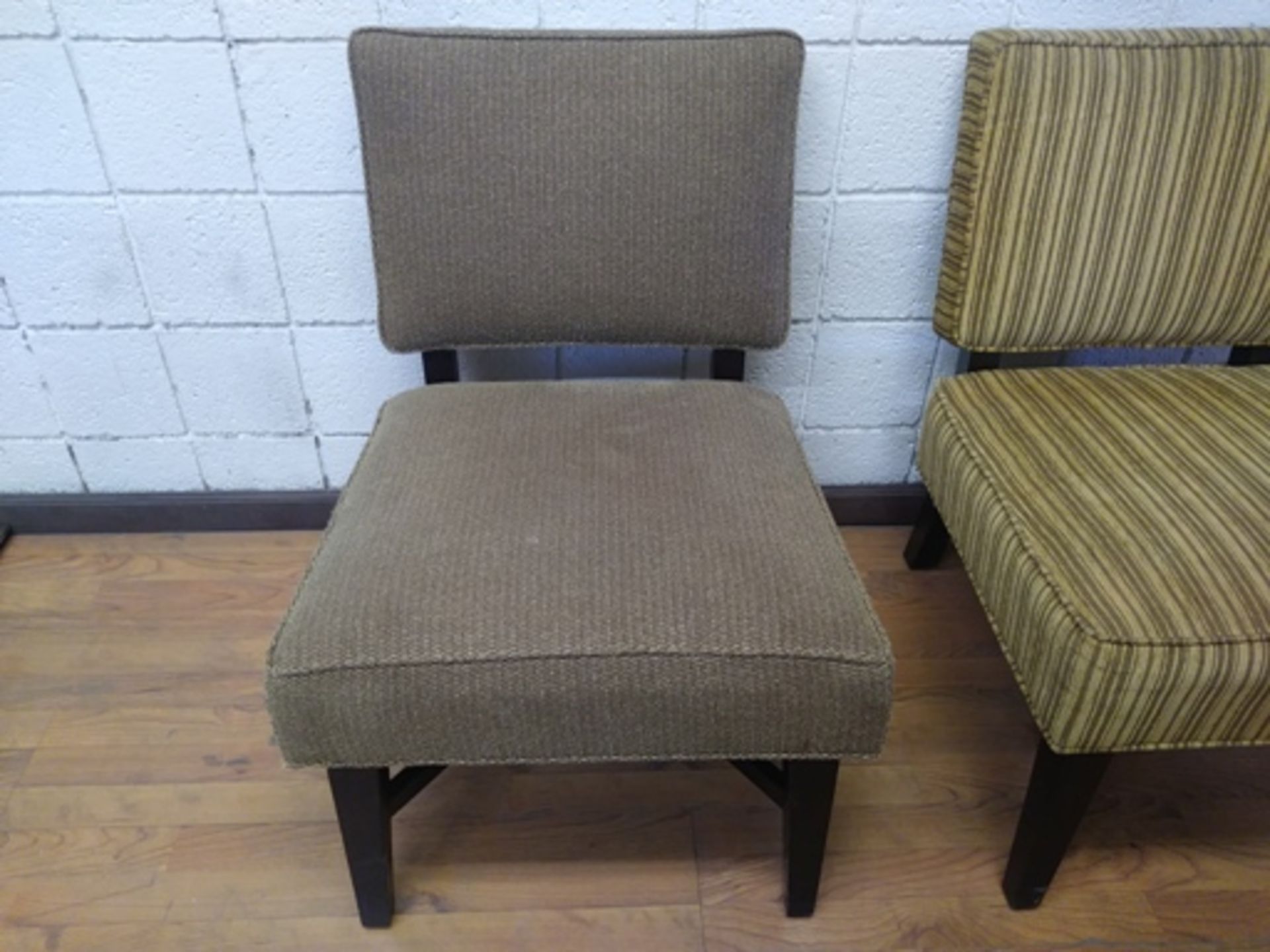BROWN S COLOR SIDE CHAIR