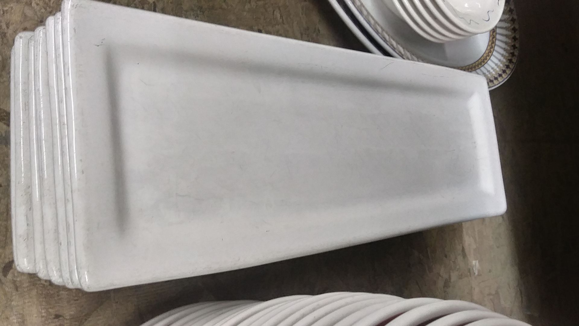 14" LONG WHITE RECTANGLE PLATES ( INCLUDES QTY 9)