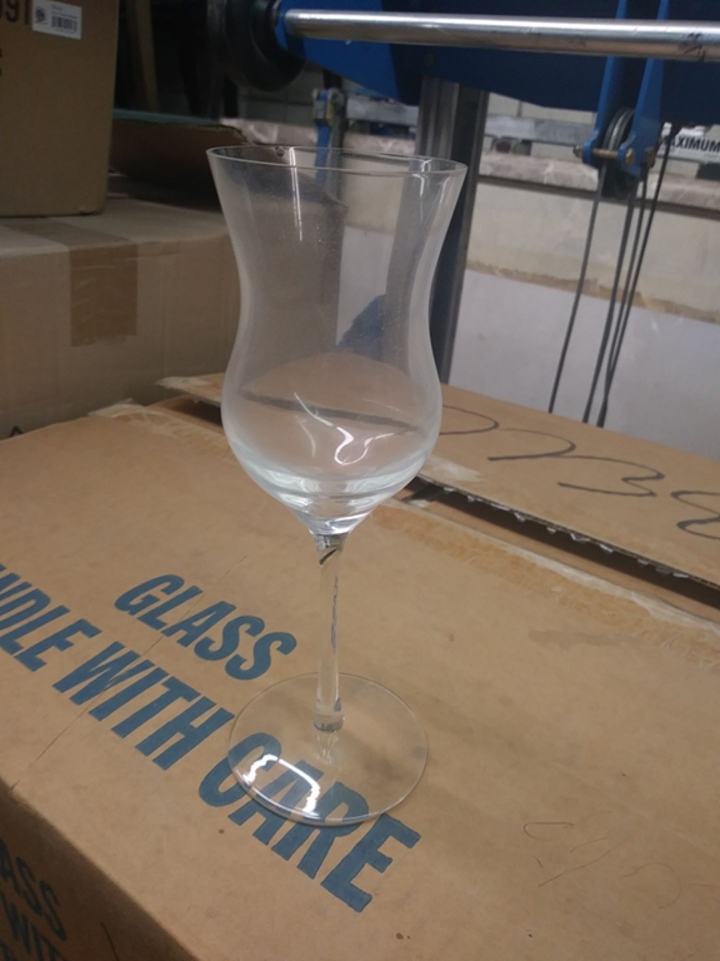 TULIP WINE GLASSES (INCLUDES QTY 100)