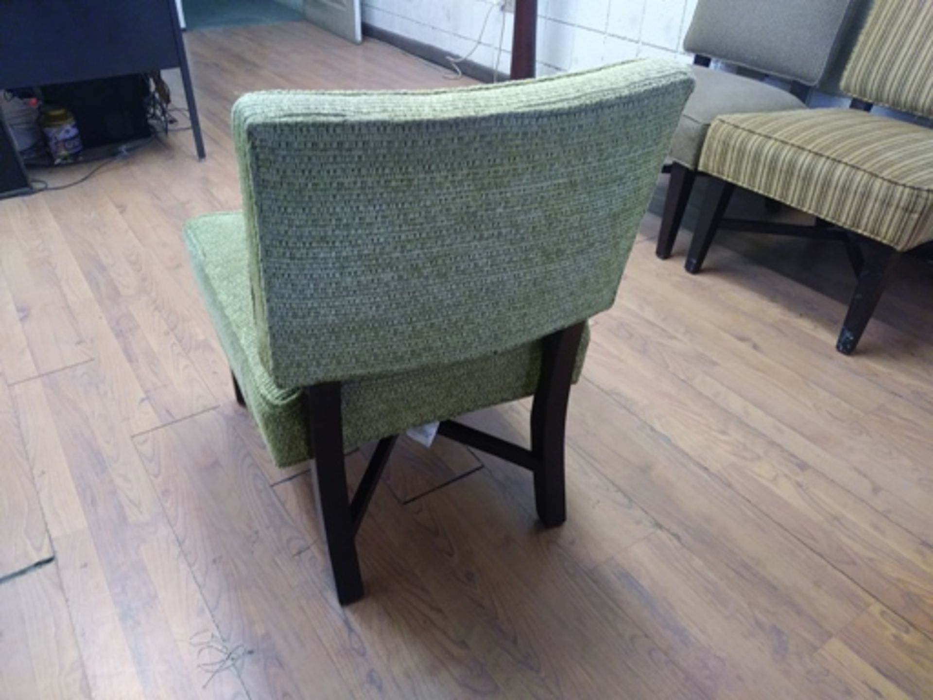 GREEN COLOR SIDE CHAIR - Image 4 of 4
