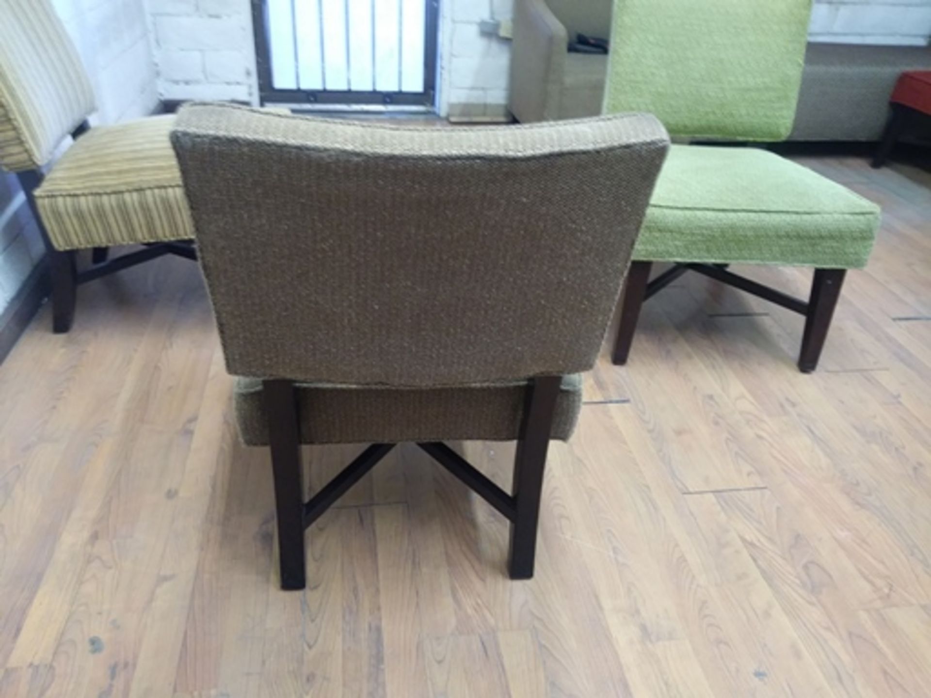 BROWN S COLOR SIDE CHAIR - Image 4 of 4