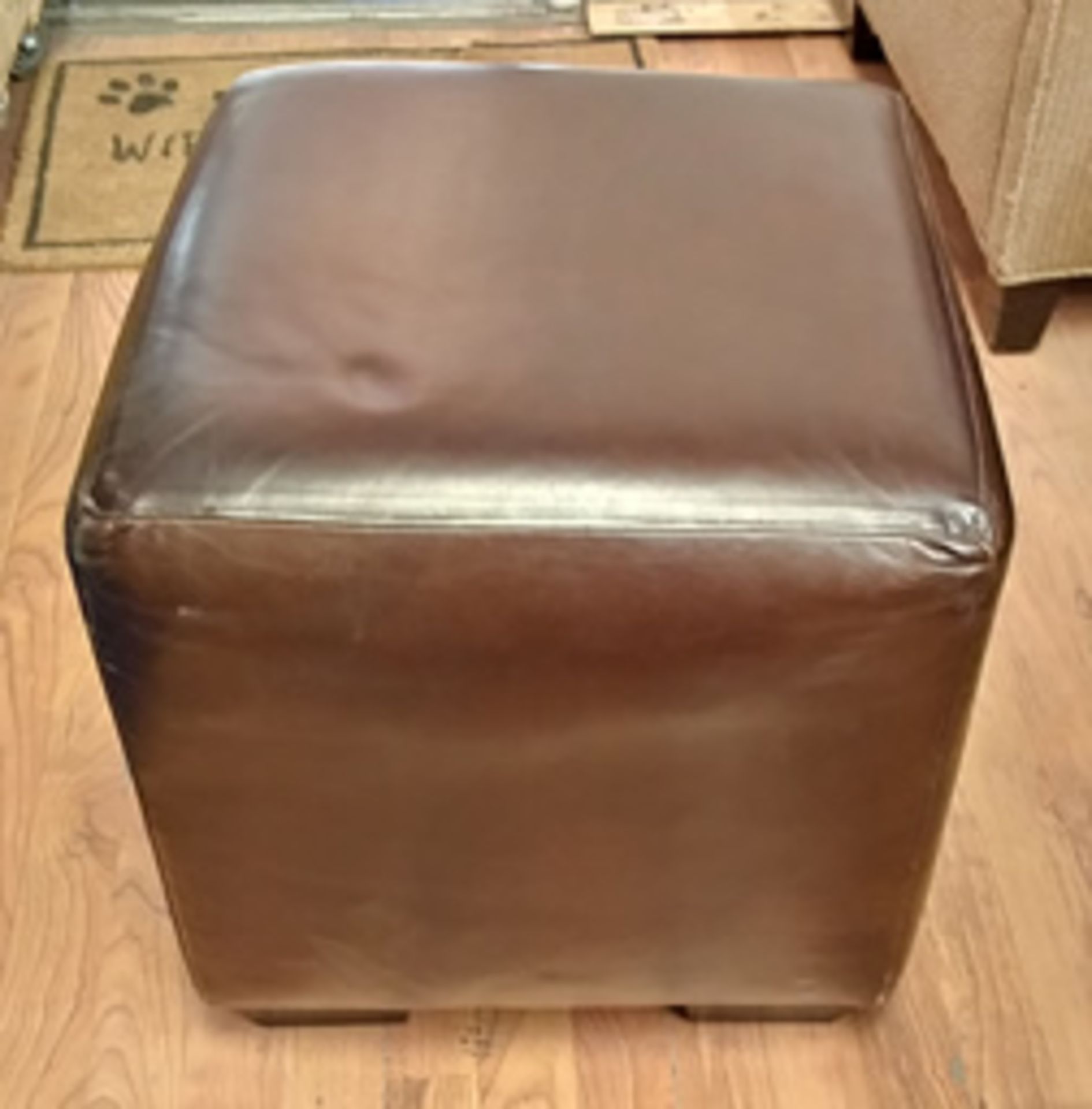 SMALL SQUARE LEATHER OTTOMAN (APPROX 18" x 18")