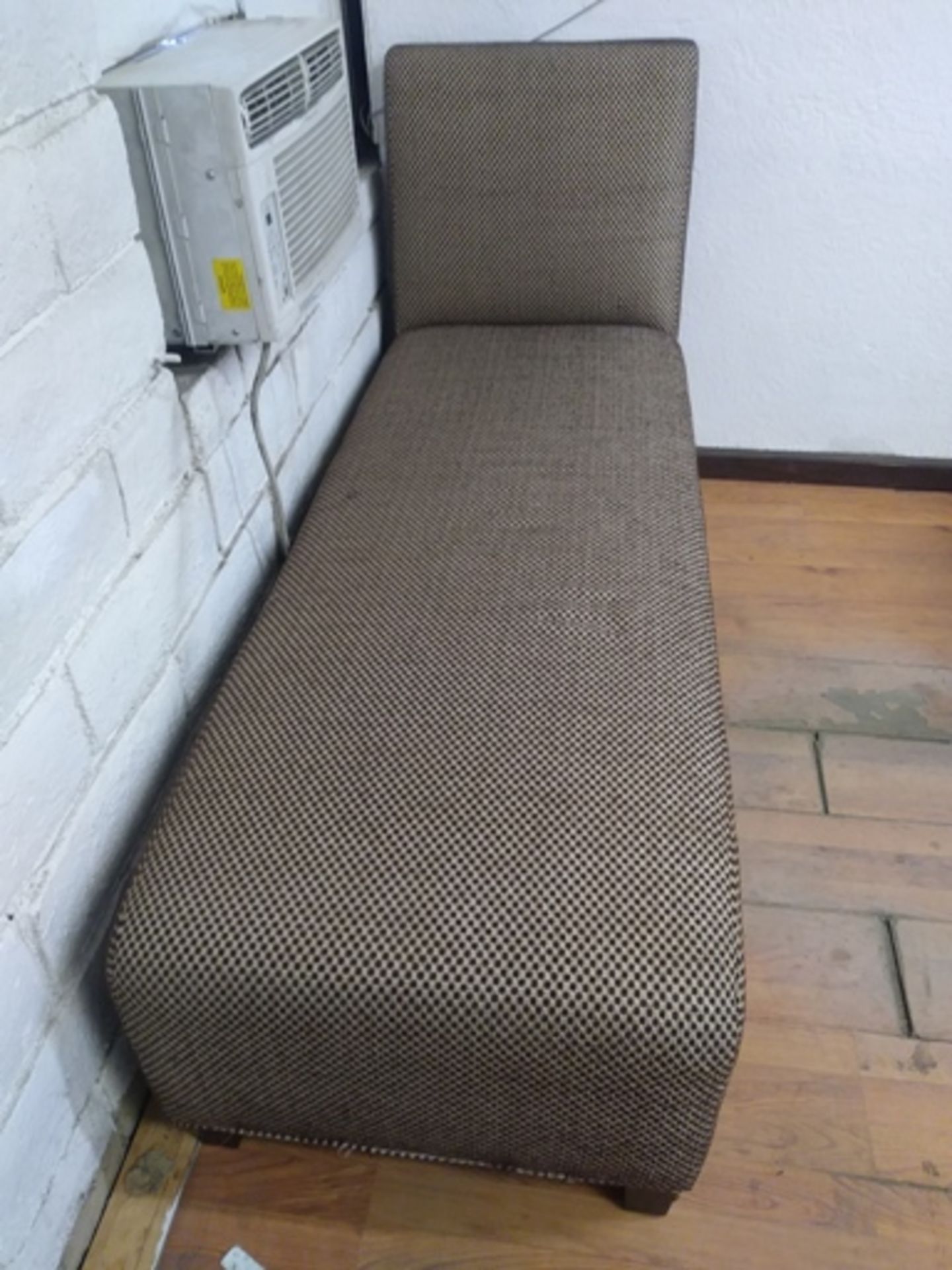 BROWN CHAISE LOUNGE (QTY X YOUR BID) - Image 2 of 3